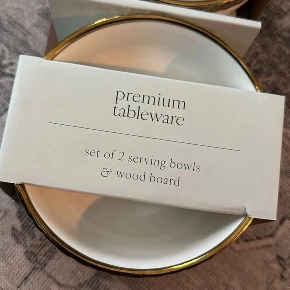 Set of Two Serving Bowls & Wood Board - Picture 6 of 6